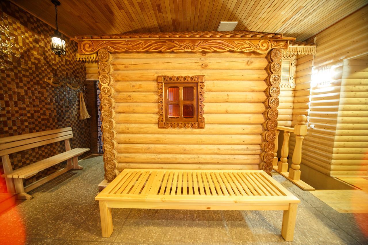 Dvin Hotel Pavlodar Bagian luar foto